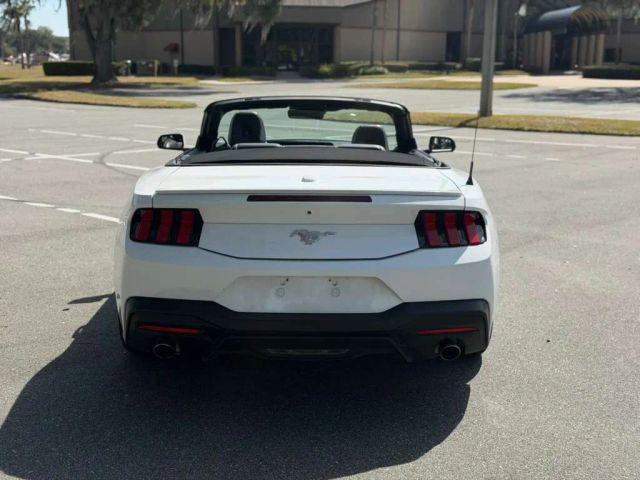 Ford Mustang - Thumbnail 10