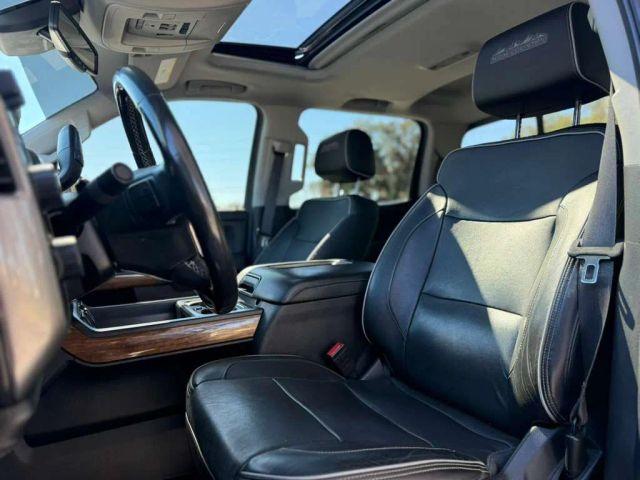 Chevrolet Silverado 1500 Crew Cab - Thumbnail 4