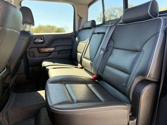 Chevrolet Silverado 1500 Crew Cab - Thumbnail 5