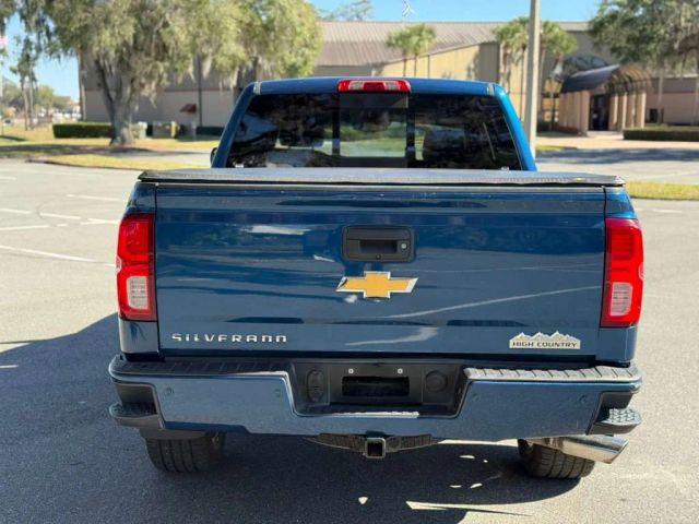 Chevrolet Silverado 1500 Crew Cab - Thumbnail 10