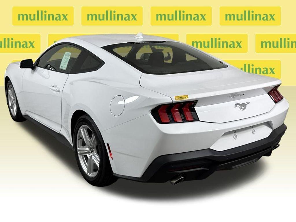 Ford Mustang Ecoboost Rwd 2D Coupe - Thumbnail 6