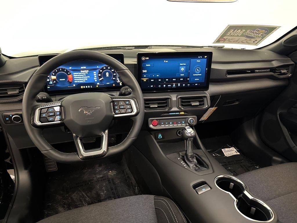 Ford Mustang Ecoboost Rwd 2D Coupe - Thumbnail 8