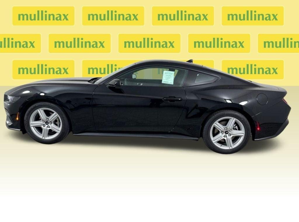 Ford Mustang Ecoboost Rwd 2D Coupe - Thumbnail 3