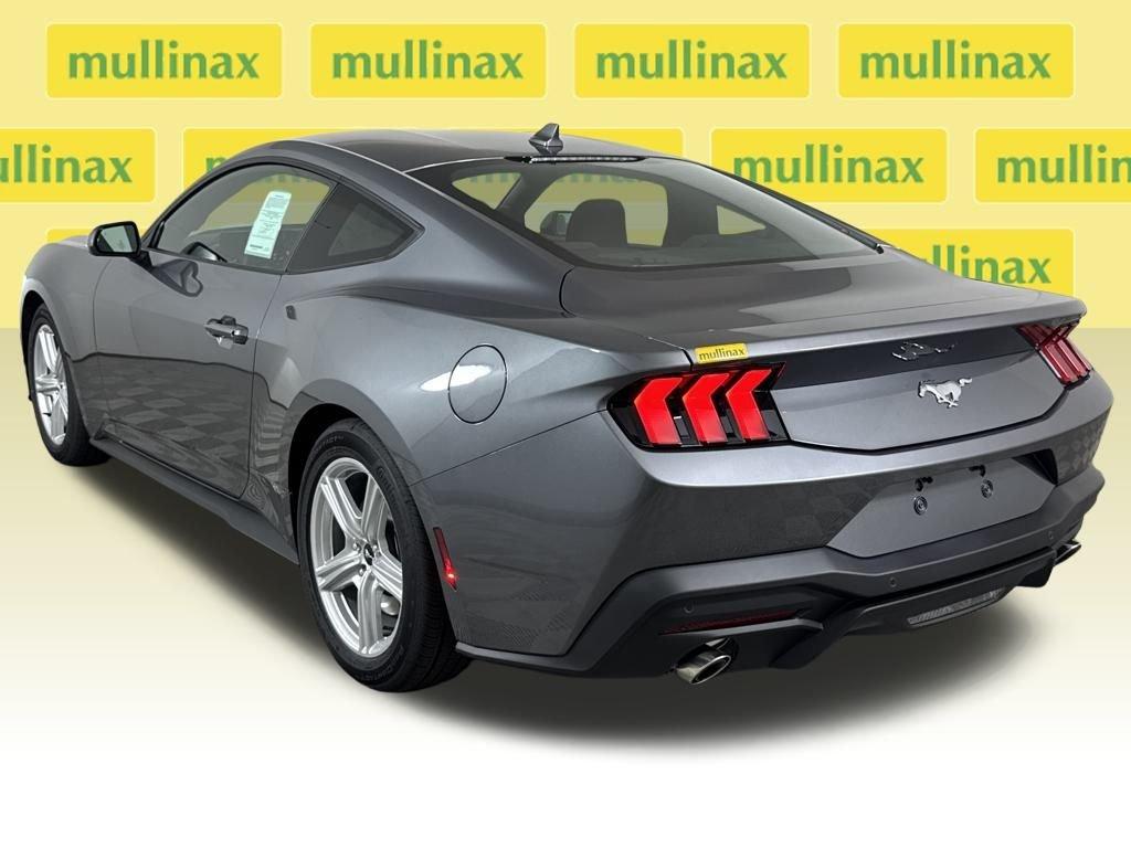 Ford Mustang Ecoboost Rwd 2D Coupe - Thumbnail 6