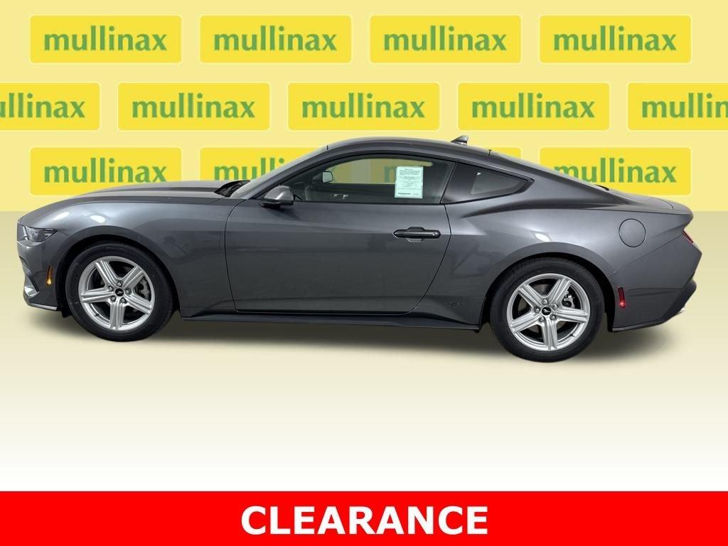 Ford Mustang Ecoboost Rwd 2D Coupe - Thumbnail 3