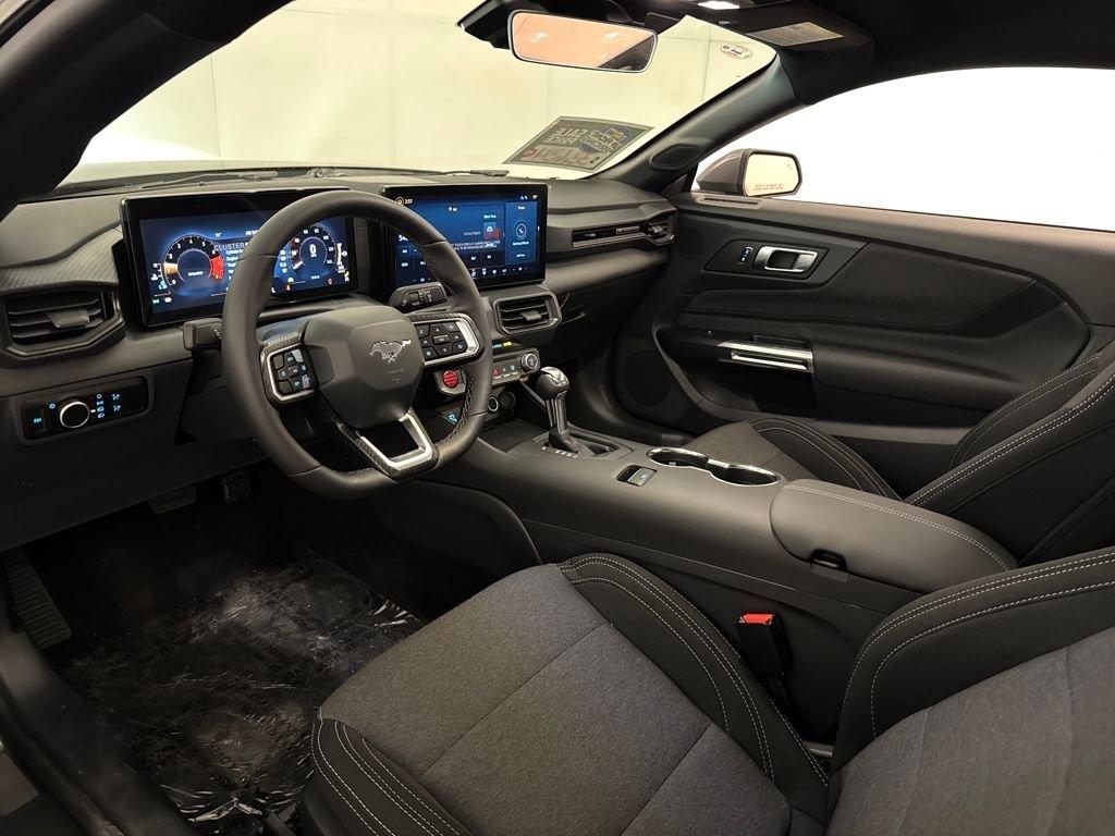 Ford Mustang Ecoboost Rwd 2D Coupe - Thumbnail 8