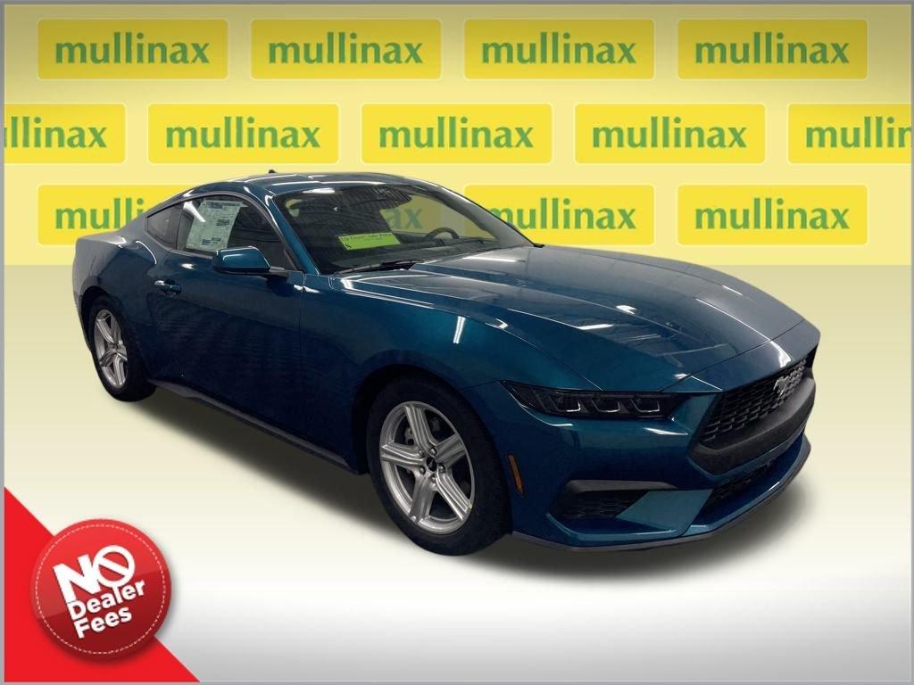 Ford Mustang Ecoboost Rwd 2D Coupe - Thumbnail 2