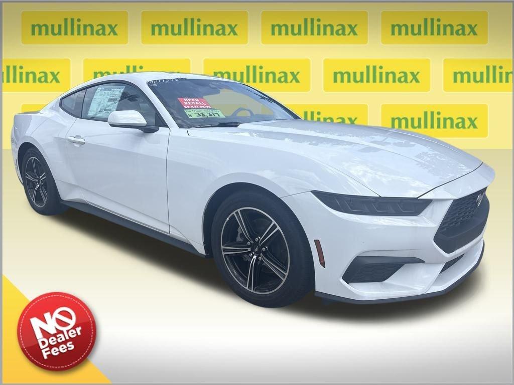 Ford Mustang Ecoboost Rwd 2D Coupe - Thumbnail 2