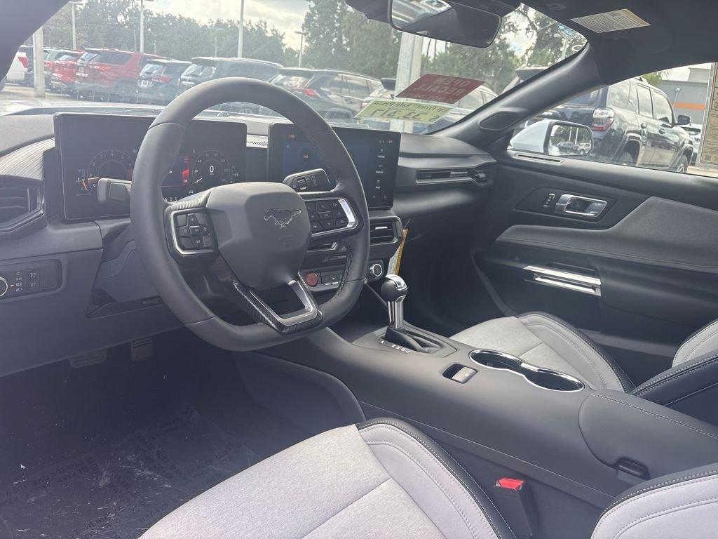 Ford Mustang Ecoboost Rwd 2D Coupe - Thumbnail 6