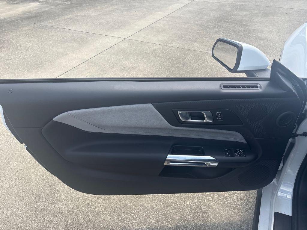 Ford Mustang Ecoboost Rwd 2D Coupe - Thumbnail 16