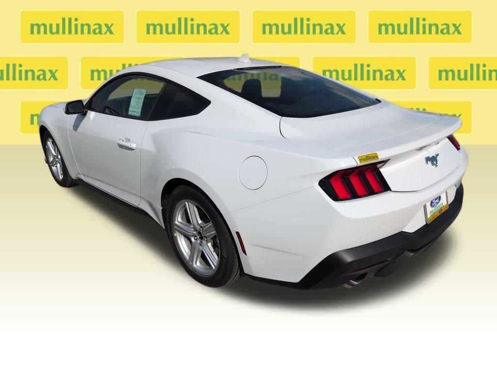 Ford Mustang Ecoboost Rwd 2D Coupe - Thumbnail 9