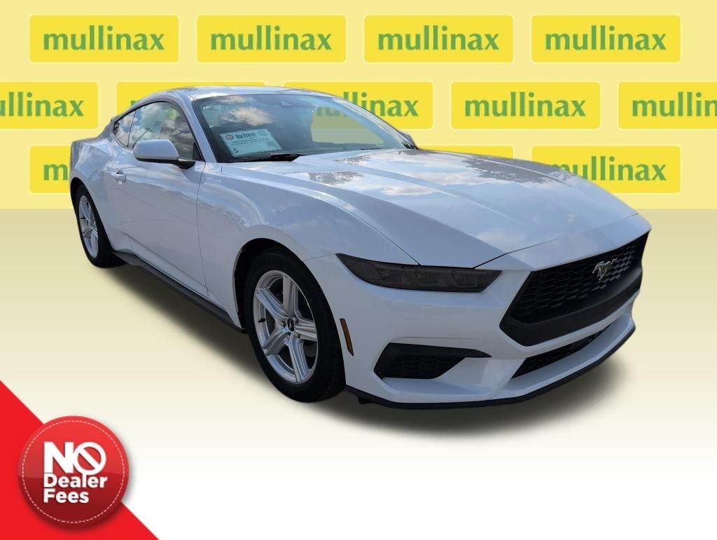 Ford Mustang Ecoboost Rwd 2D Coupe - Thumbnail 2