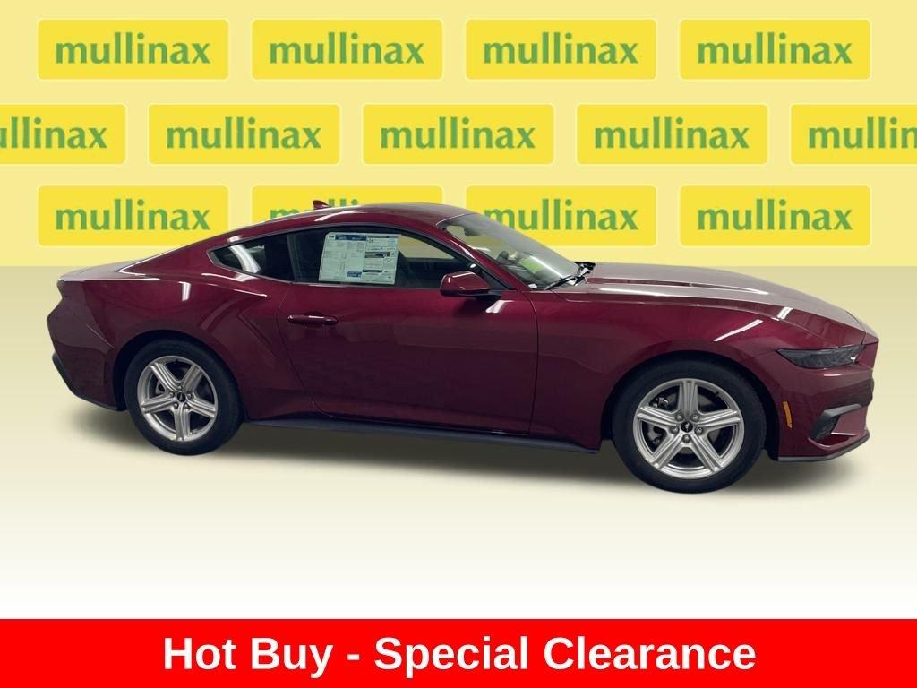 Ford Mustang Ecoboost Rwd 2D Coupe - Thumbnail 3