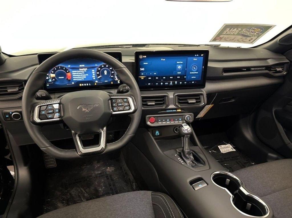 Ford Mustang Ecoboost Rwd 2D Coupe - Thumbnail 8