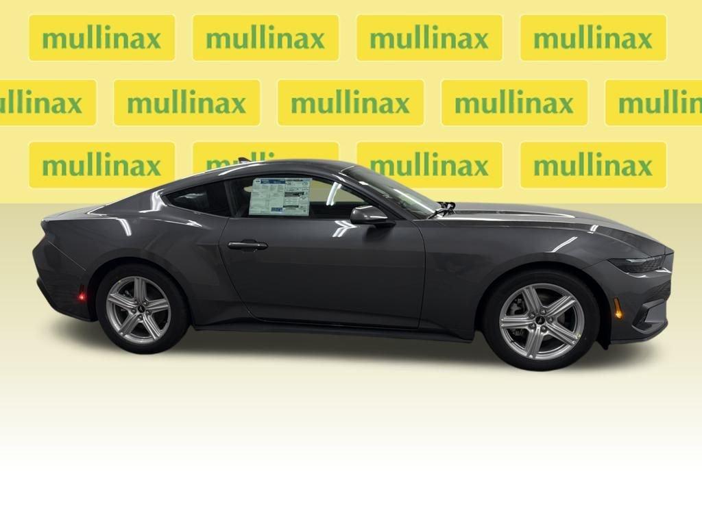 Ford Mustang Ecoboost Rwd 2D Coupe - Thumbnail 3