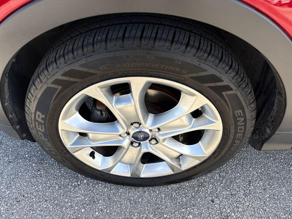 Ford Escape Titanium Fwd 4D Sport Utility - Thumbnail 12