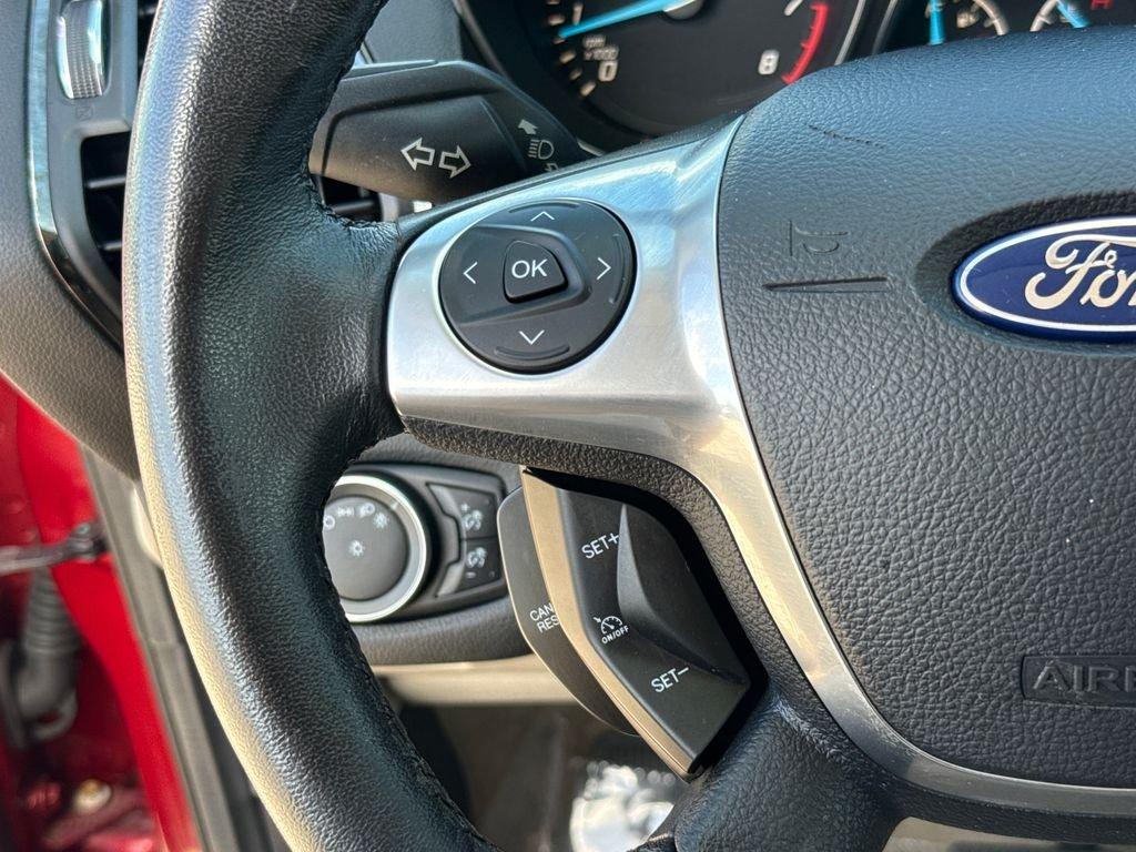 Ford Escape Titanium Fwd 4D Sport Utility - Thumbnail 16