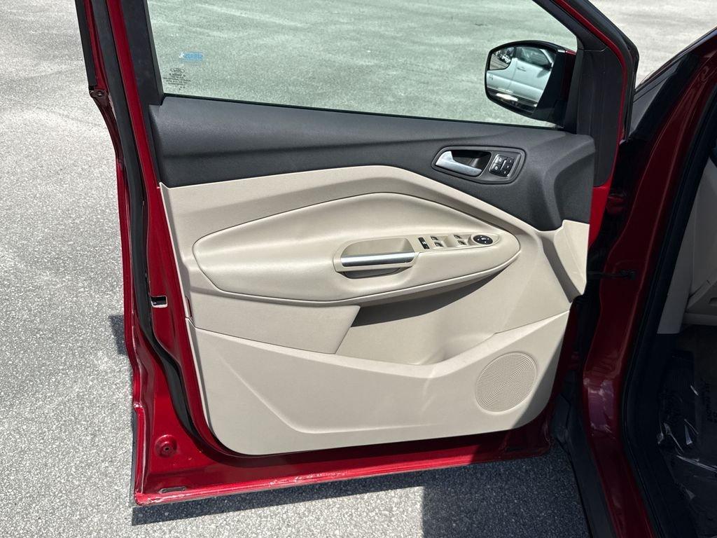 Ford Escape Titanium Fwd 4D Sport Utility - Thumbnail 13