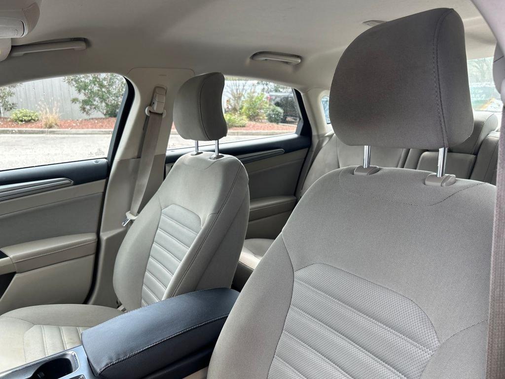 Ford Fusion Se Fwd 4D Sedan - Thumbnail 10