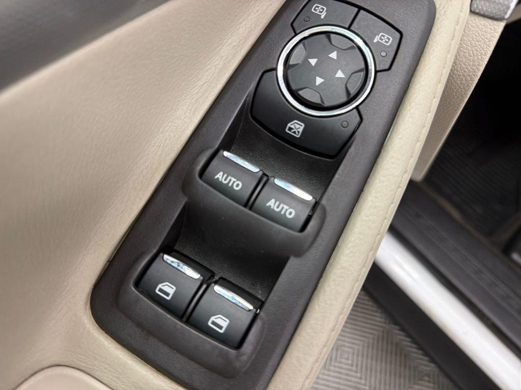 Ford Explorer Xlt Fwd 4D Sport Utility - Thumbnail 16