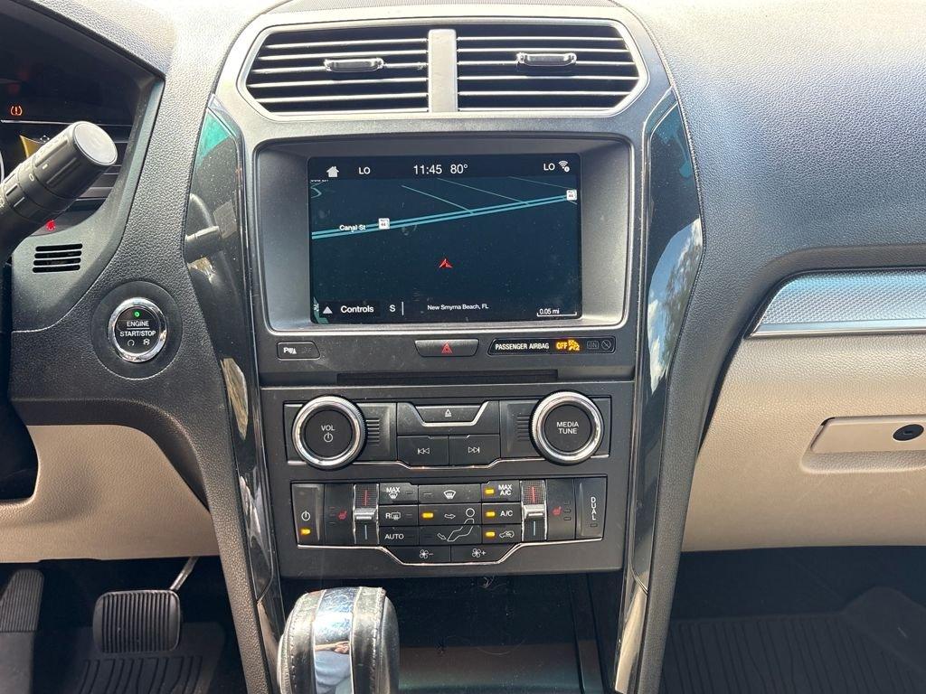 Ford Explorer Xlt Fwd 4D Sport Utility - Thumbnail 18