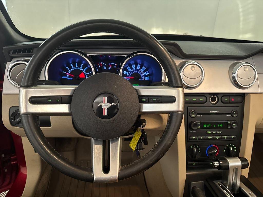 Ford Mustang Gt Premium Rwd 2D Convertible - Thumbnail 8