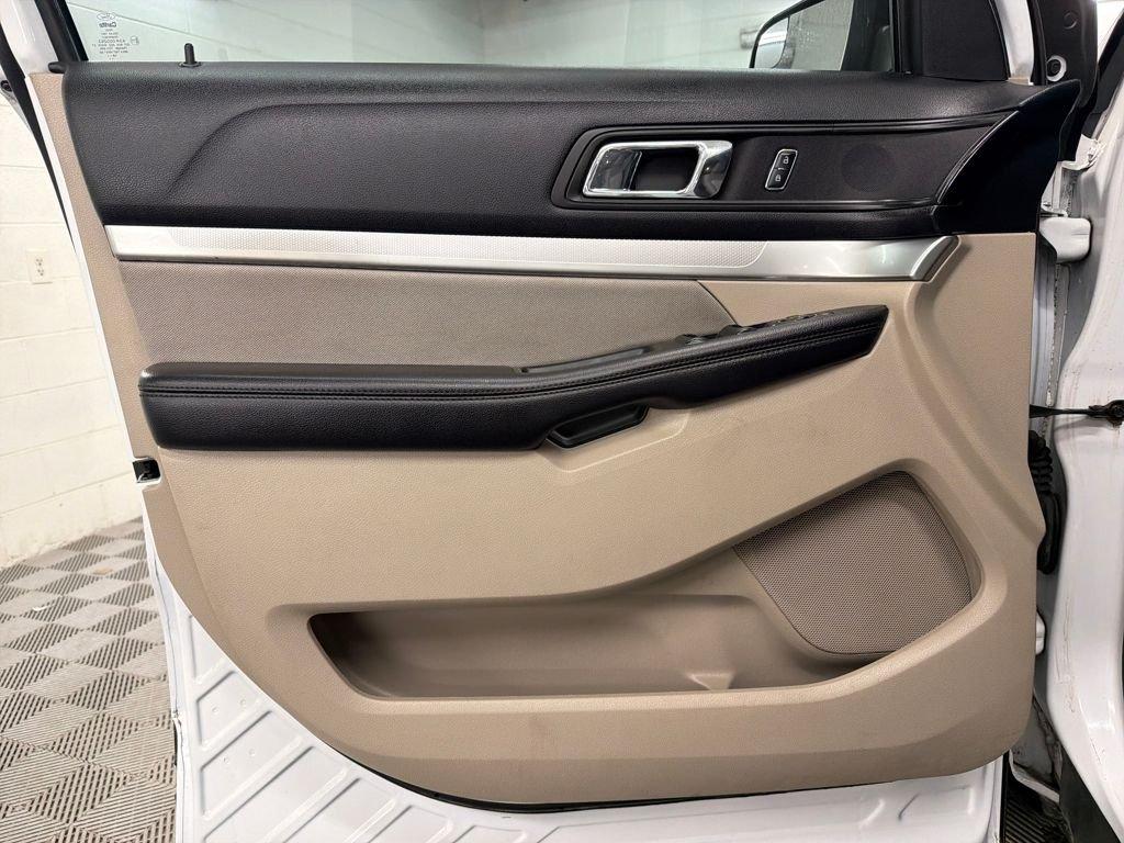 Ford Explorer Base Fwd 4D Sport Utility - Thumbnail 17