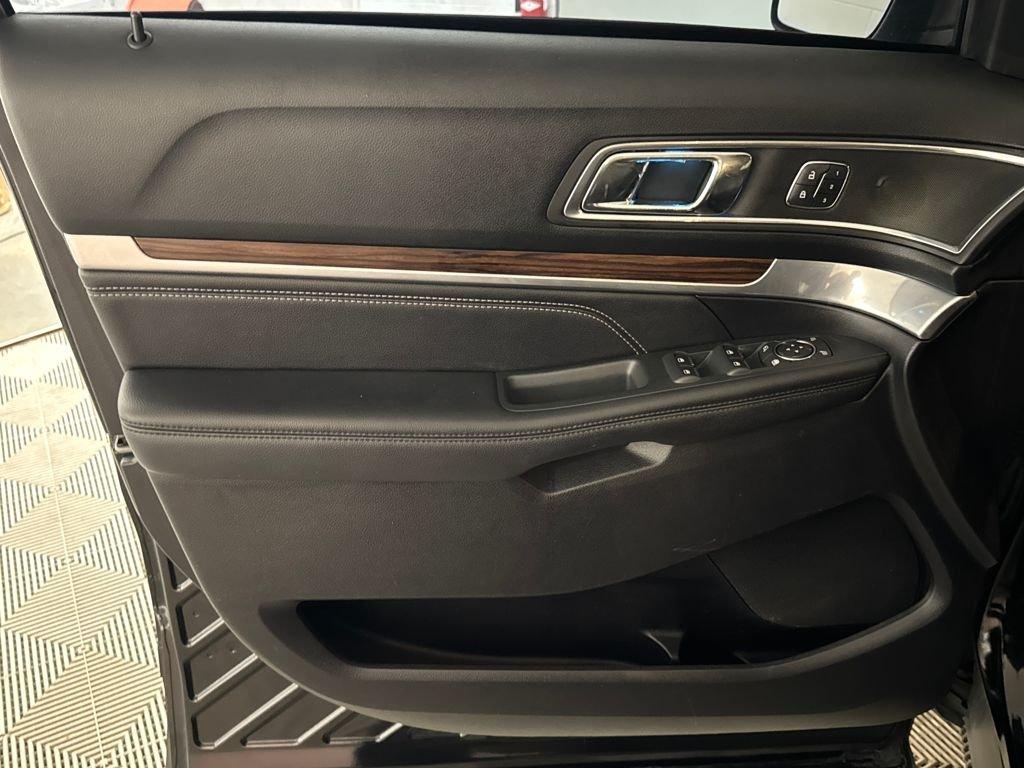 Ford Explorer Limited Fwd 4D Sport Utility - Thumbnail 16