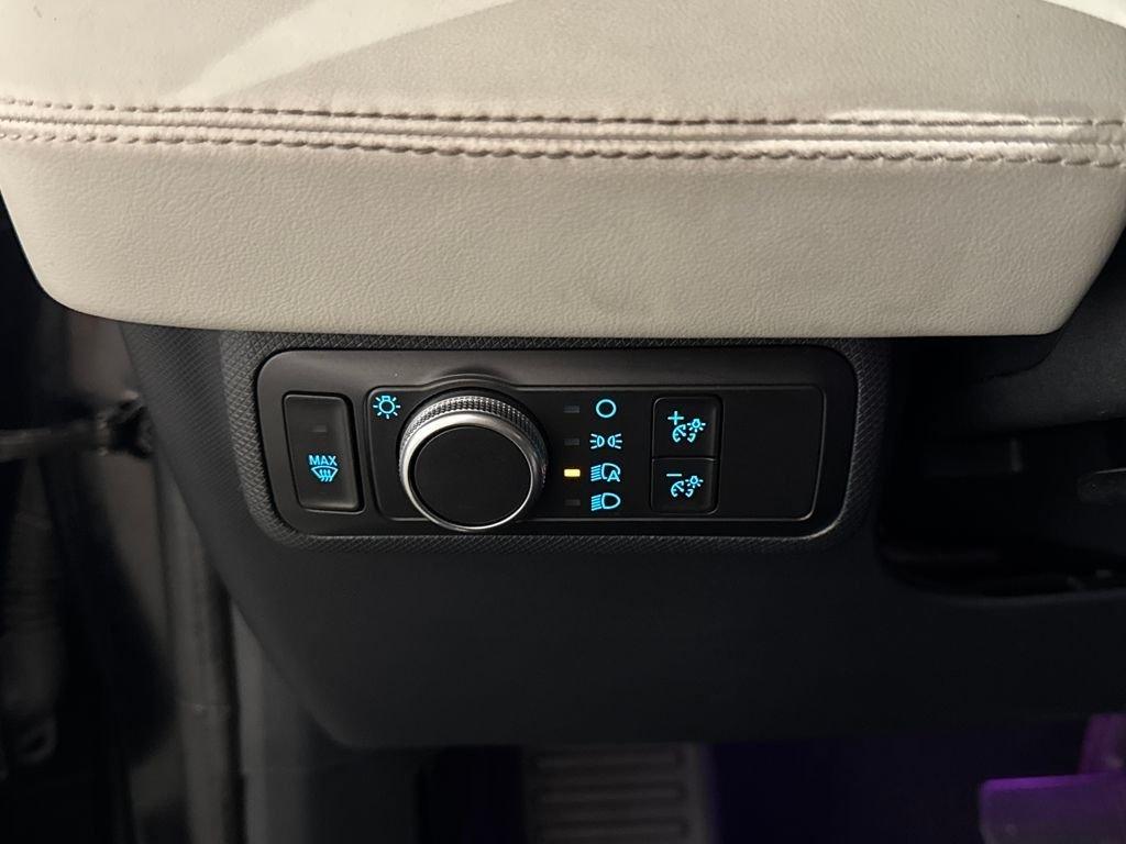 Ford Mustang Mach-E Premium Rwd 4D Sport Utility - Thumbnail 20