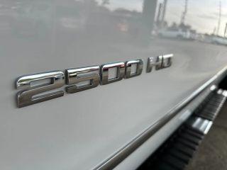 Chevrolet Silverado 2500 Hd Crew Cab - Thumbnail 5