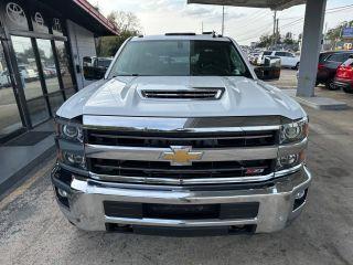 Chevrolet Silverado 2500 Hd Crew Cab - Thumbnail 14