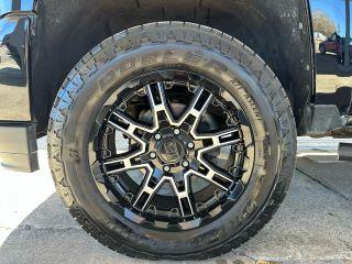 Chevrolet Silverado 1500 Crew Cab - Thumbnail 4