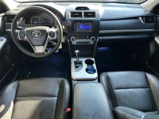 Toyota Camry - Thumbnail 17