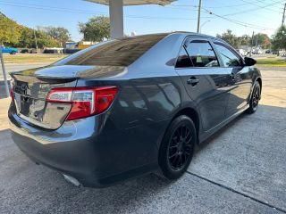 Toyota Camry - Thumbnail 11