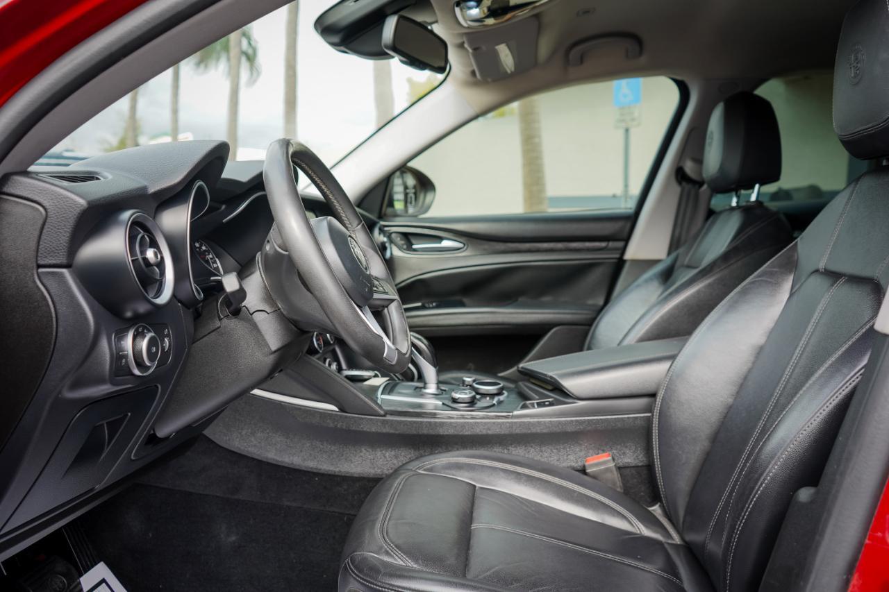 Alfa Romeo Stelvio - Thumbnail 8