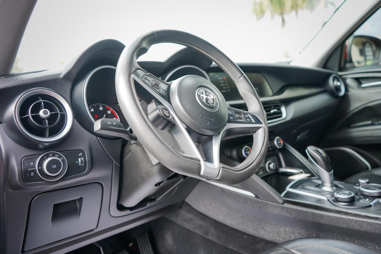 Alfa Romeo Stelvio - Thumbnail 10