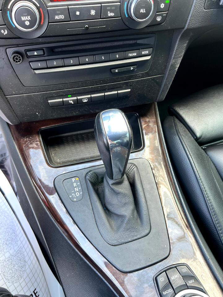 Bmw 3-Series - Thumbnail 13