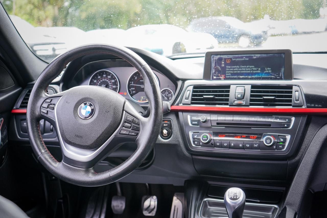 Bmw 3-Series - Thumbnail 11