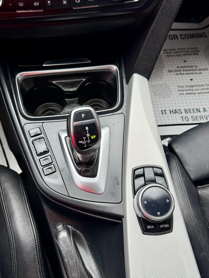 Bmw 3-Series - Thumbnail 14