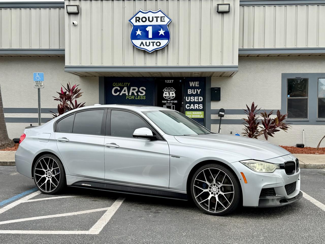 Bmw 3-Series - Thumbnail 4