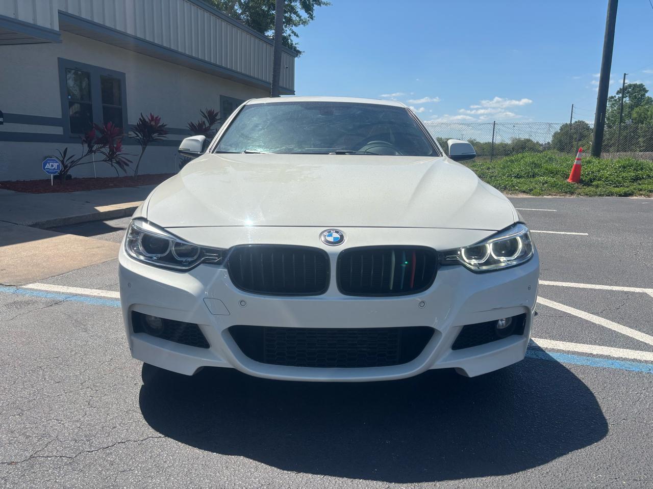 Bmw 3-Series - Thumbnail 3