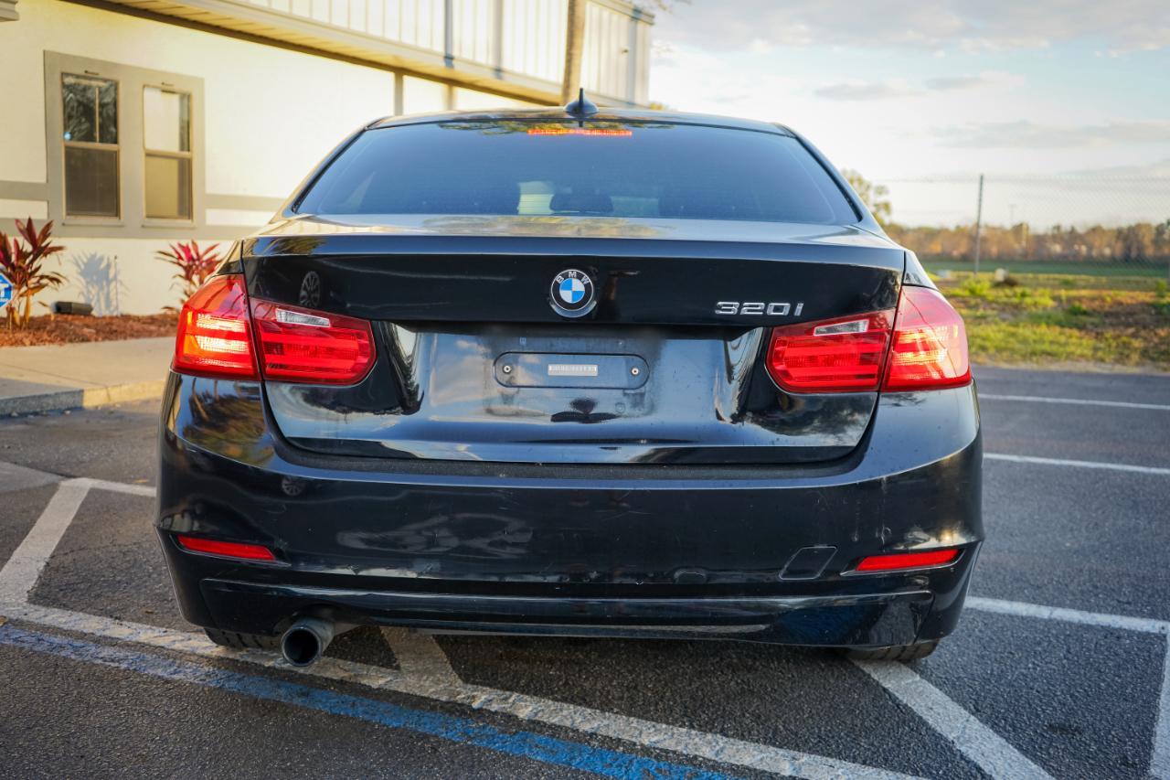 Bmw 3-Series - Thumbnail 6