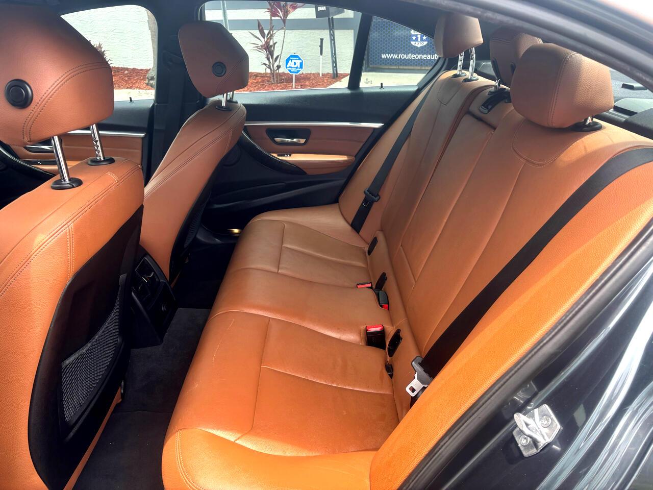 Bmw 3-Series - Thumbnail 2