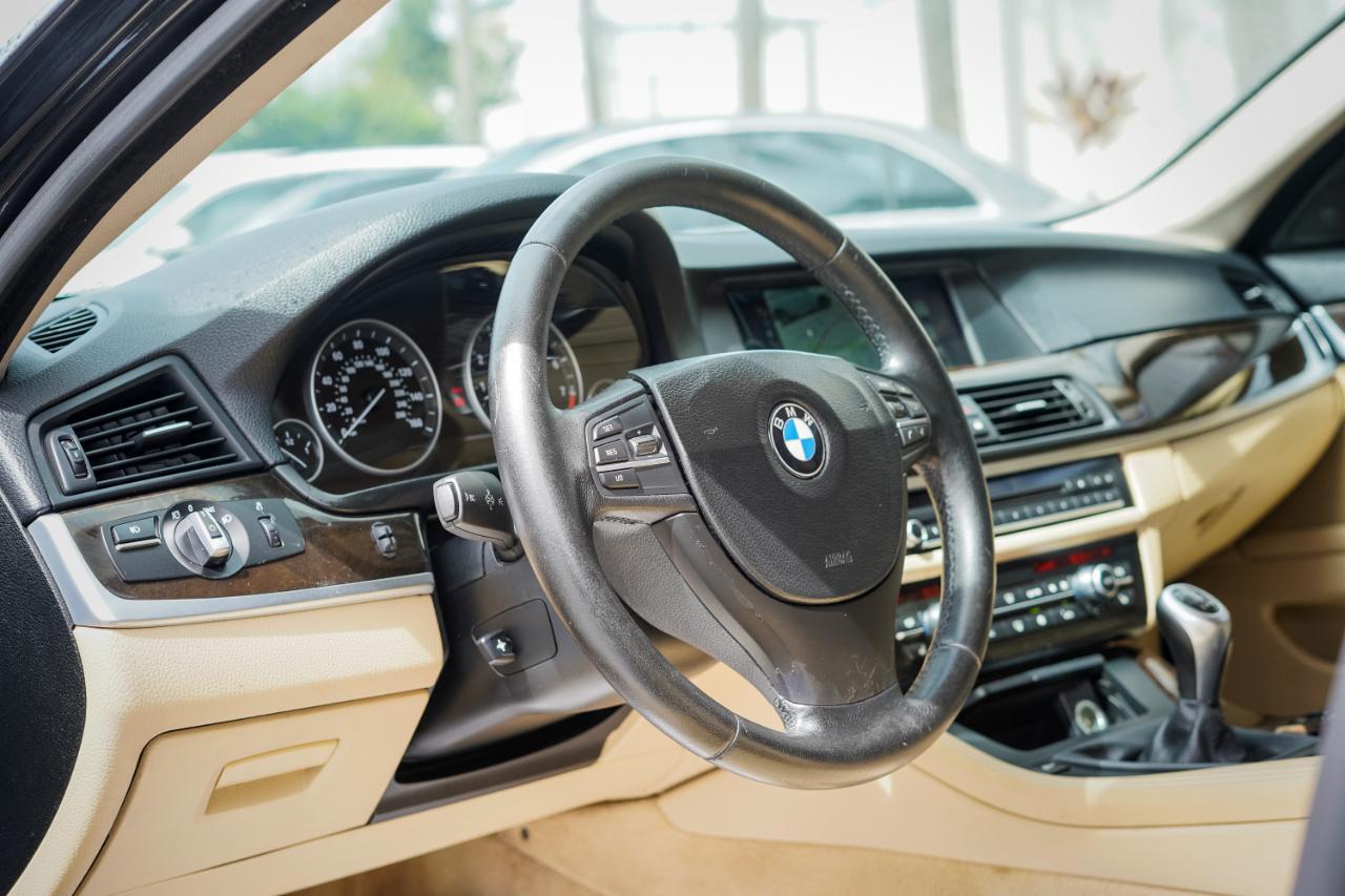 Bmw 5-Series - Thumbnail 8