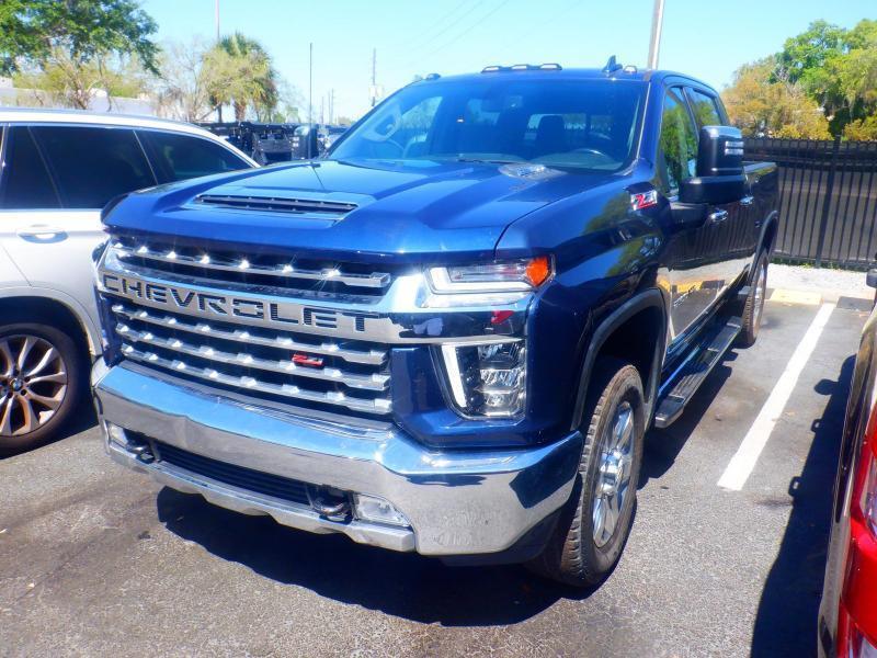 Chevrolet Silverado 2500Hdcrew Ltz 4X4 - Thumbnail 2