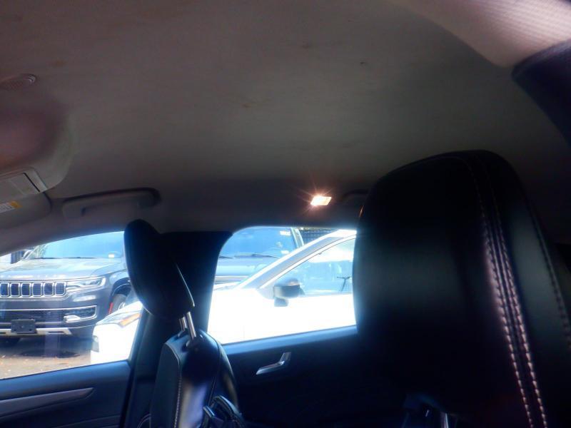 Ford Escape Plug-In Hybridphev - Thumbnail 18