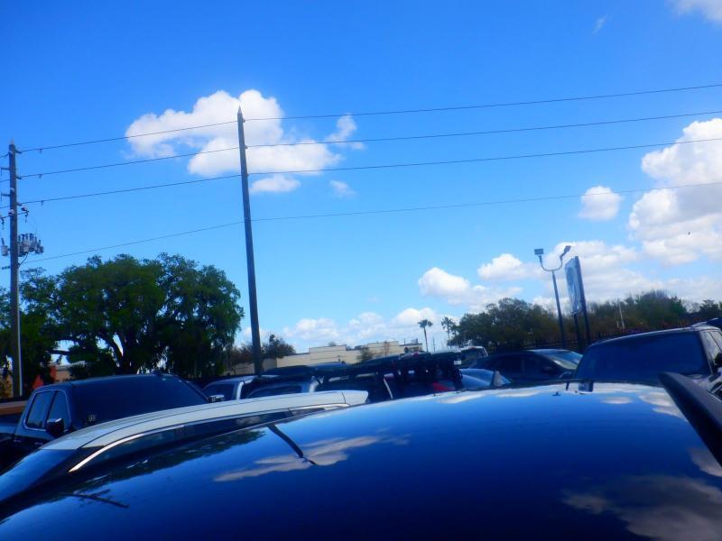 Ford Escape Plug-In Hybridphev - Thumbnail 3