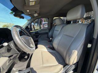 Ford F350 Super Duty Crew Cab & Chassis - Thumbnail 2