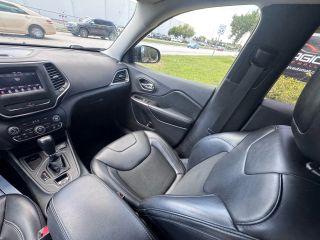 Jeep Cherokee - Thumbnail 18