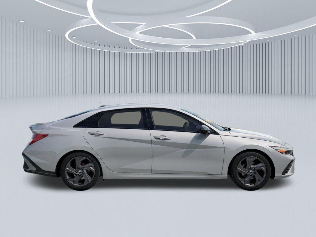 Hyundai Elantra Sel Sport - Thumbnail 8